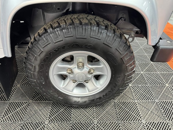 Used Land Rover Defender 110 2015 for sale - 71062003: Photo 34
