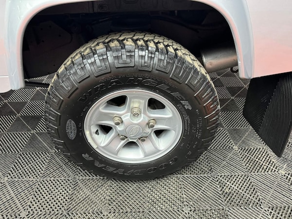 Used Land Rover Defender 110 2015 for sale - 71062003: Photo 36