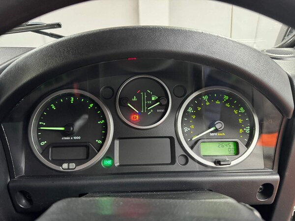 Used Land Rover Defender 110 2015 for sale - 71062003: Photo 49