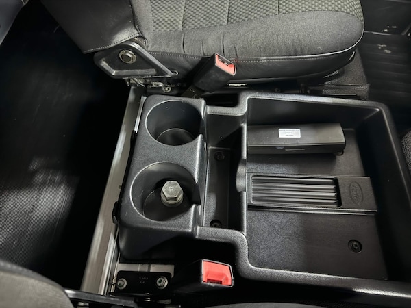 Used Land Rover Defender 110 2015 for sale - 71062003: Photo 54