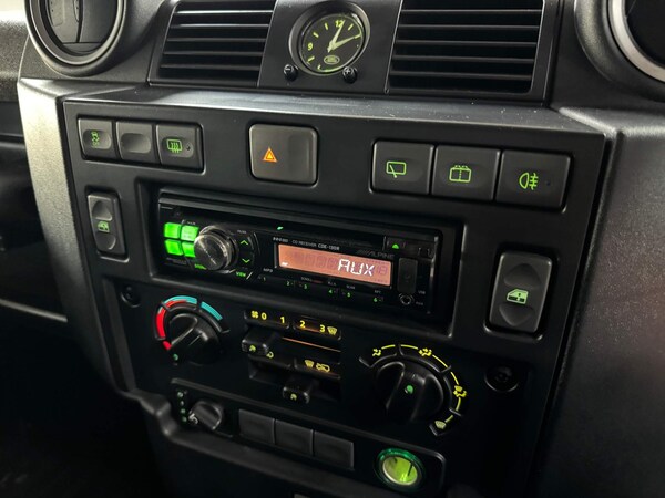 Used Land Rover Defender 110 2015 for sale - 71062003: Photo 55