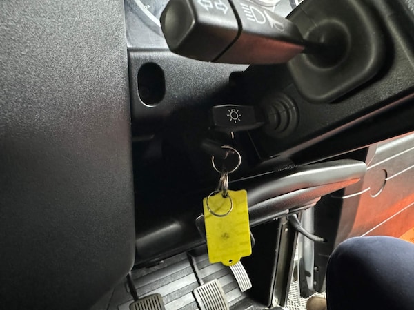 Used Land Rover Defender 110 2015 for sale - 71062003: Photo 56
