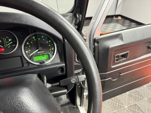 Used Land Rover Defender 110 2015 for sale - 71062003: Photo 58