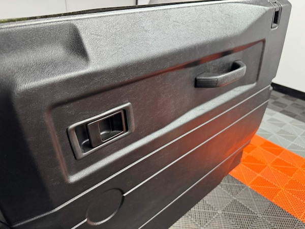 Used Land Rover Defender 110 2015 for sale - 71062003: Photo 62