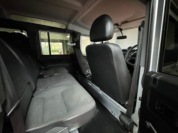 Used Land Rover Defender 110 2015 for sale - 71062003: Photo 66