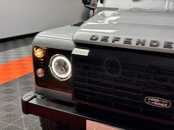 Used Land Rover Defender 110 2015 for sale - 71062003: Photo 72
