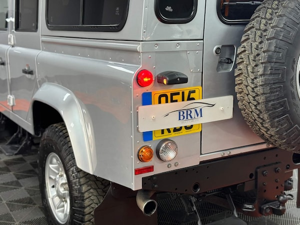 Used Land Rover Defender 110 2015 for sale - 71062003: Photo 75