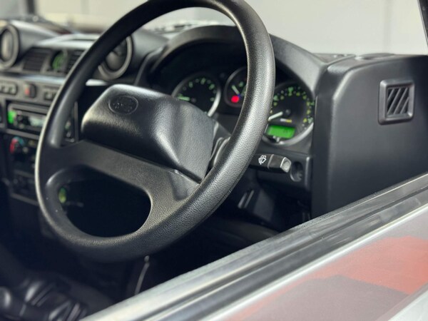 Used Land Rover Defender 110 2015 for sale - 71062003: Photo 78