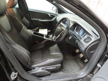 Used Volvo V60 2016 for sale - 79401484: Photo