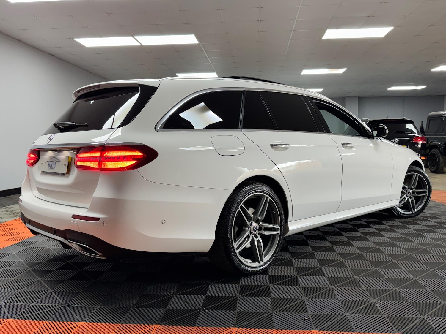 Used Mercedes-Benz E Class 2017 for sale - 76371297: Photo 15