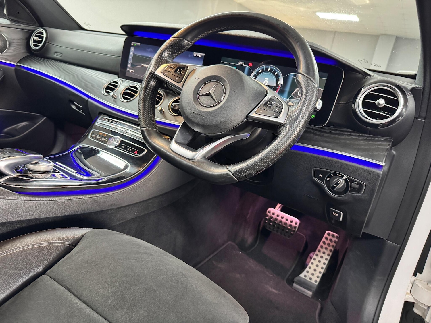 Used Mercedes-Benz E Class 2017 for sale - 76371297: Photo 20