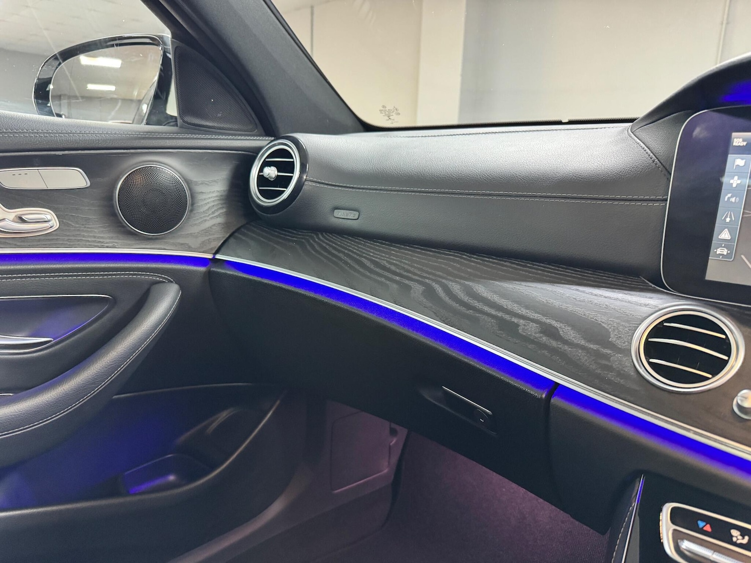 Used Mercedes-Benz E Class 2017 for sale - 76371297: Photo 22