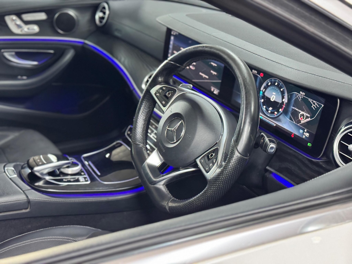 Used Mercedes-Benz E Class 2017 for sale - 76371297: Photo 25