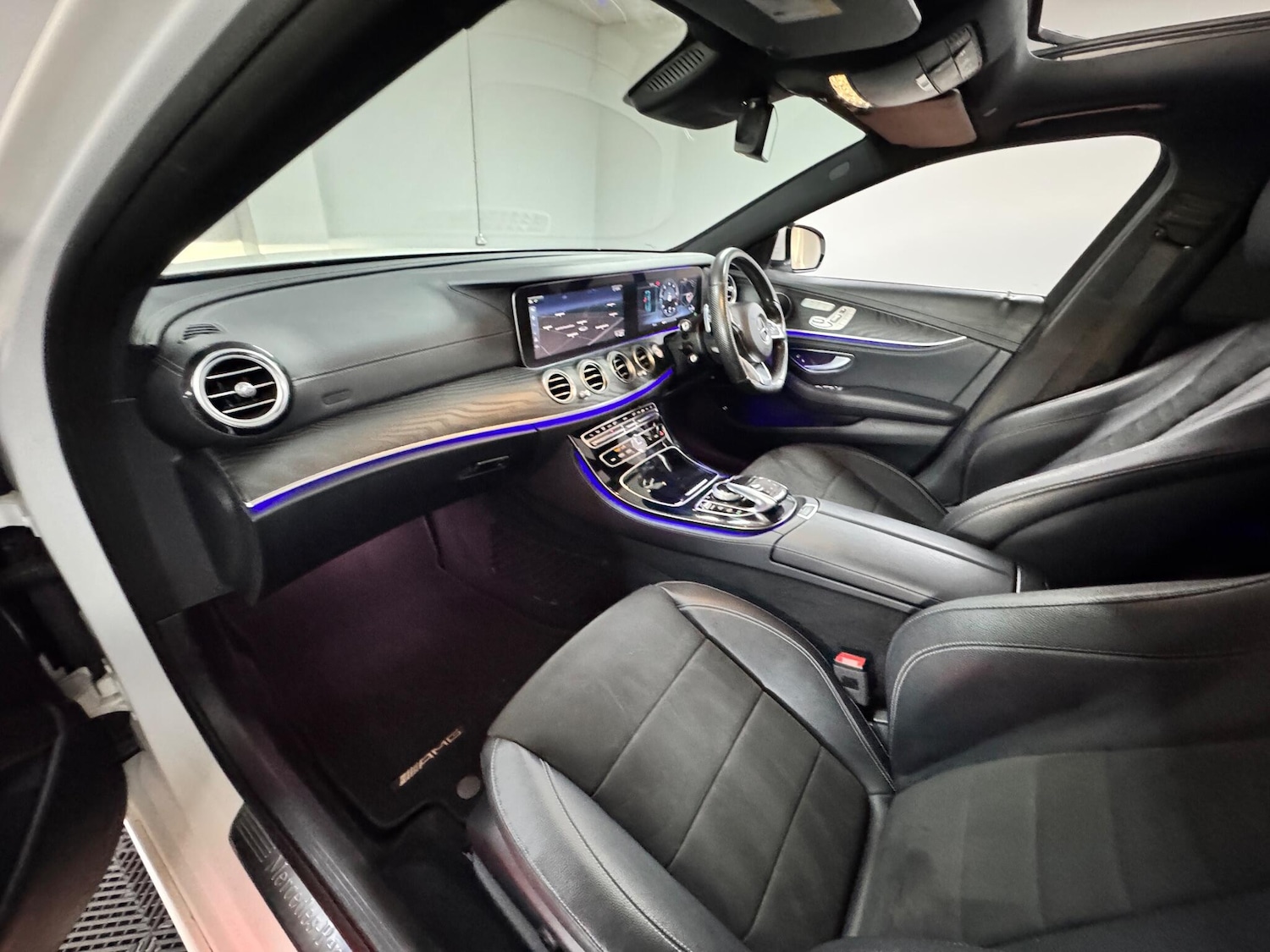 Used Mercedes-Benz E Class 2017 for sale - 76371297: Photo 69