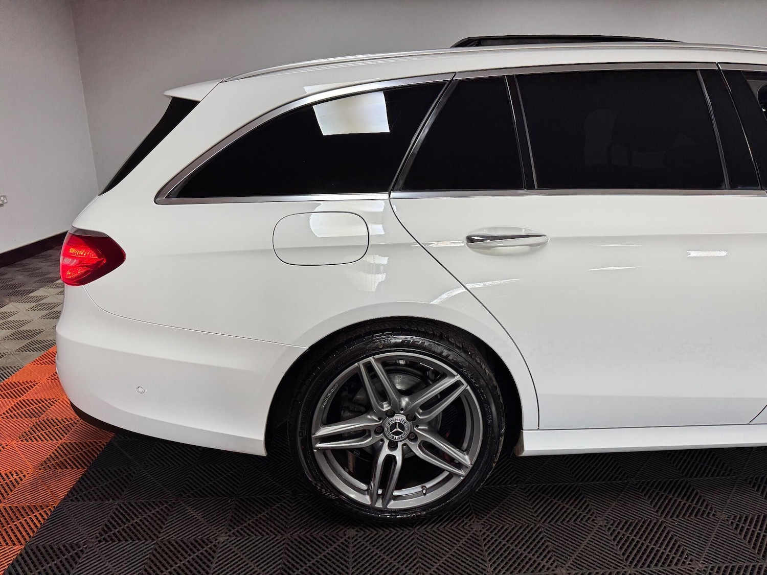 Used Mercedes-Benz E Class 2017 for sale - 76371297: Photo 7