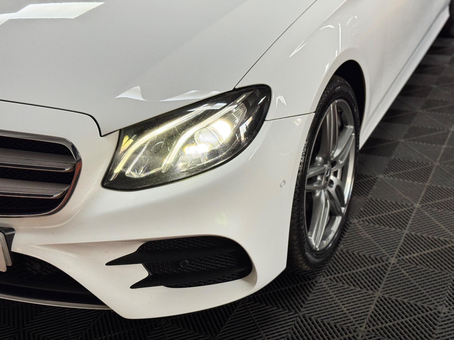 Used Mercedes-Benz E Class 2017 for sale - 76371297: Photo 73