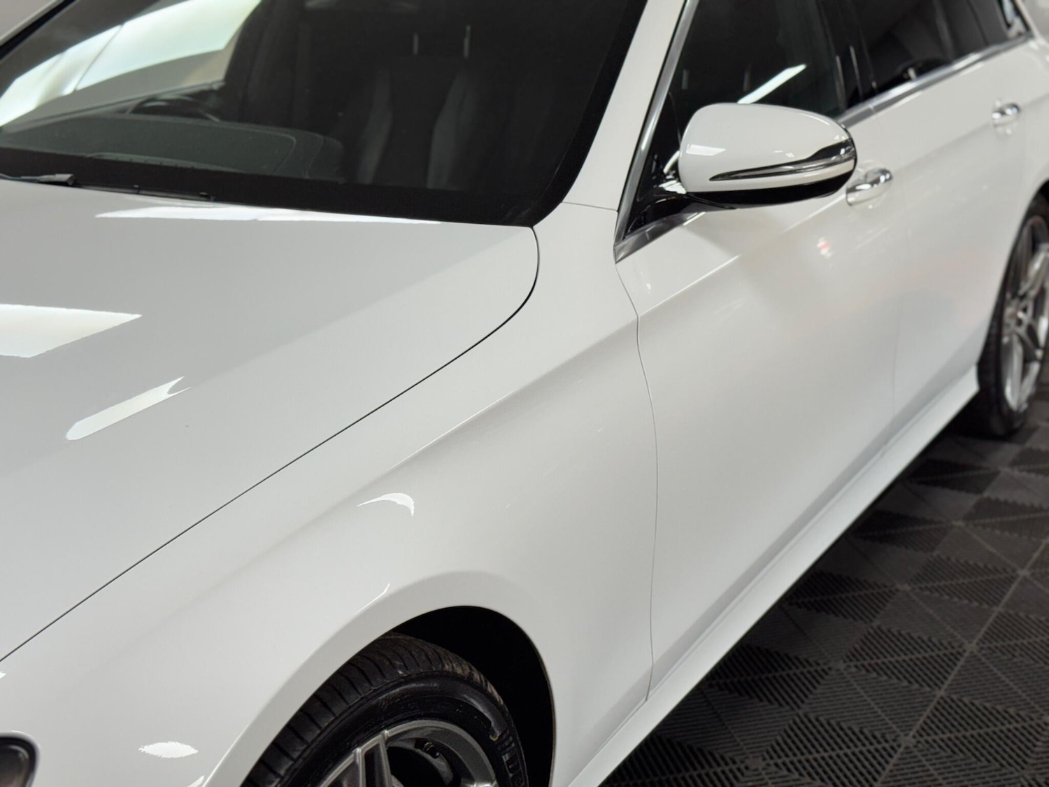 Used Mercedes-Benz E Class 2017 for sale - 76371297: Photo 85