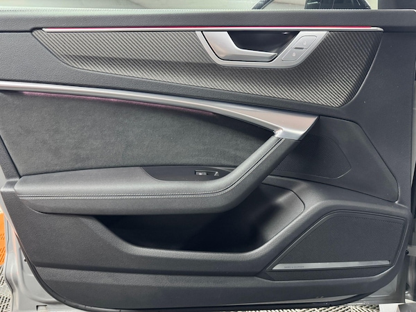 Used Audi RS6 Avant 2019 for sale - 76158964: Photo 16