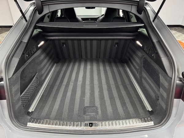 Used Audi RS6 Avant 2019 for sale - 76158964: Photo 45