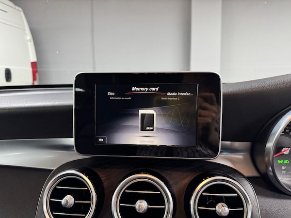 Used Mercedes-Benz GLC 2019 for sale - 75070618: Photo 58