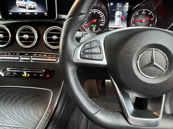 Used Mercedes-Benz GLC 2019 for sale - 75070618: Photo 86