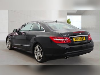 Used Mercedes-Benz E Class 2014 for sale - 79202549: Photo