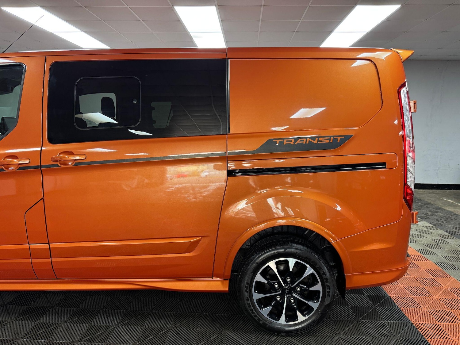 Used Ford Transit Custom 2019 for sale - 76592670: Photo 8