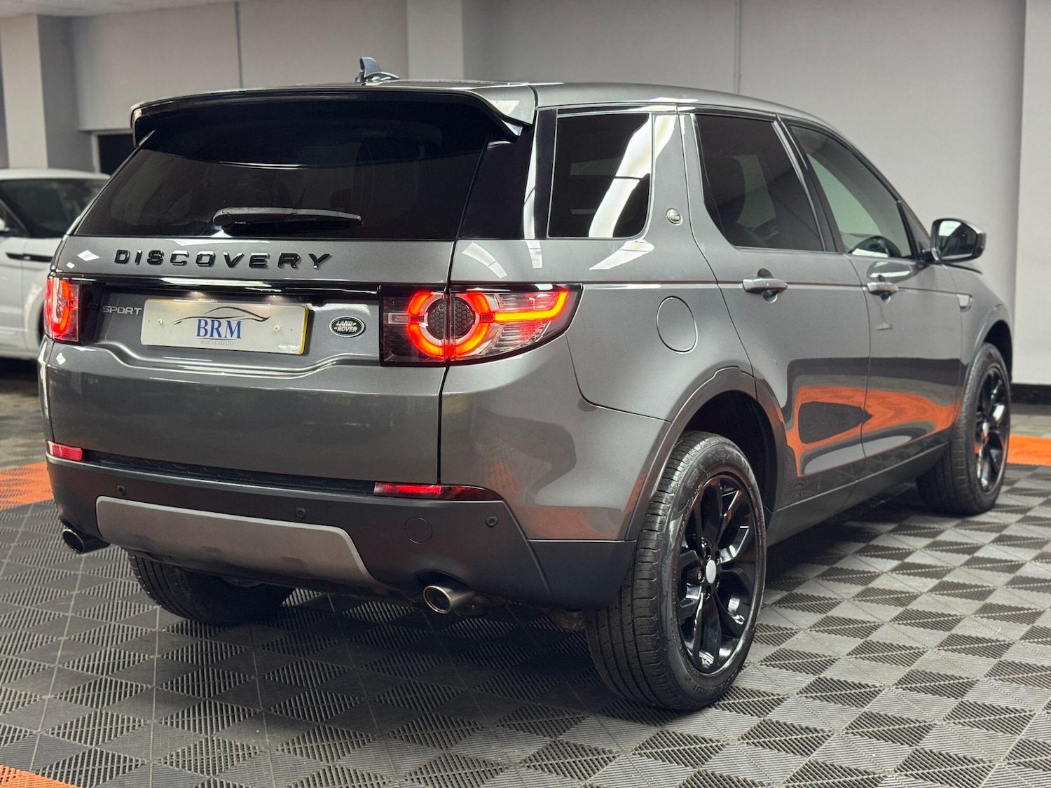 Used Land Rover Discovery Sport 2015 for sale - 75965256: Photo 12