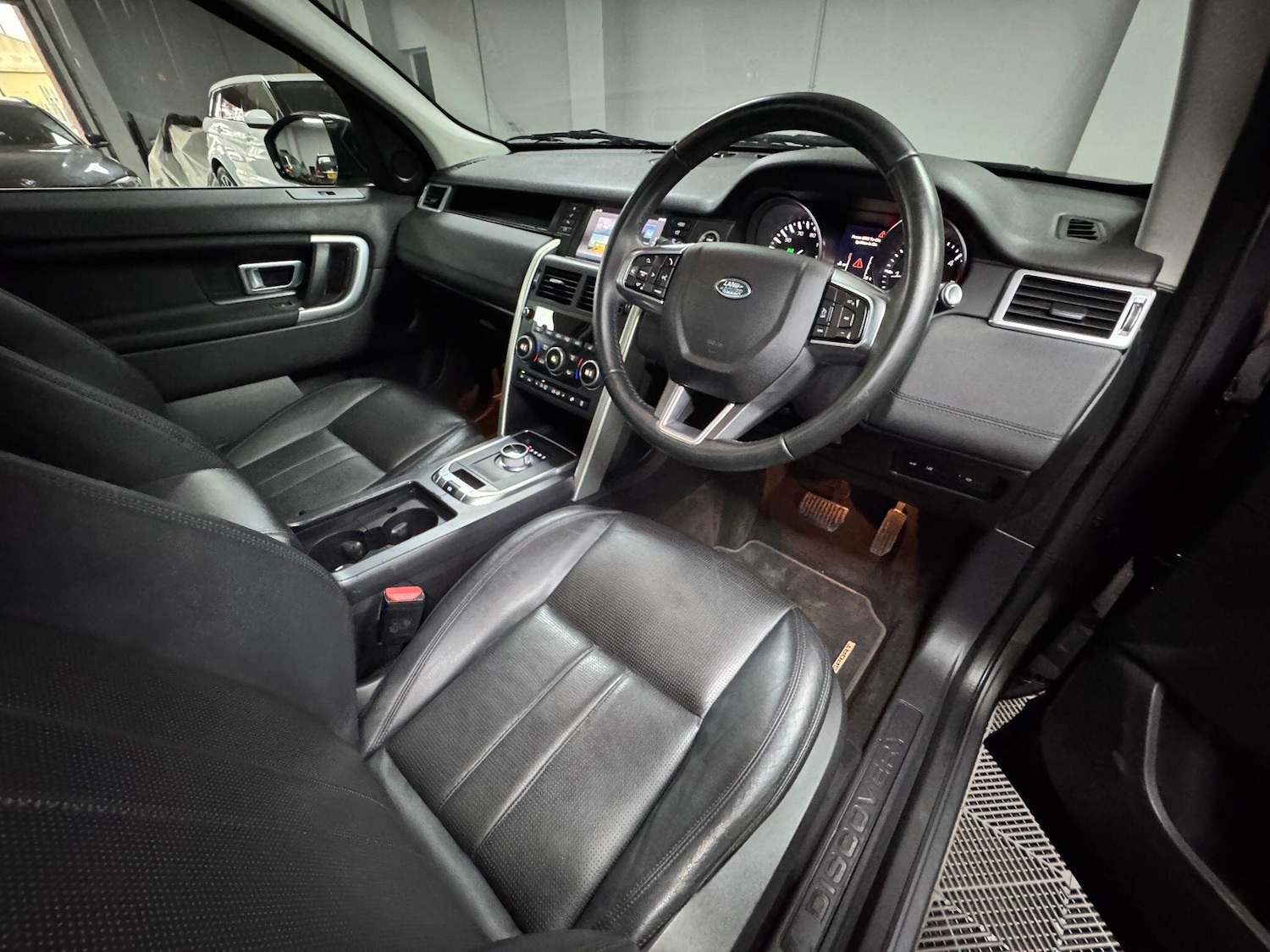 Used Land Rover Discovery Sport 2015 for sale - 75965256: Photo 22