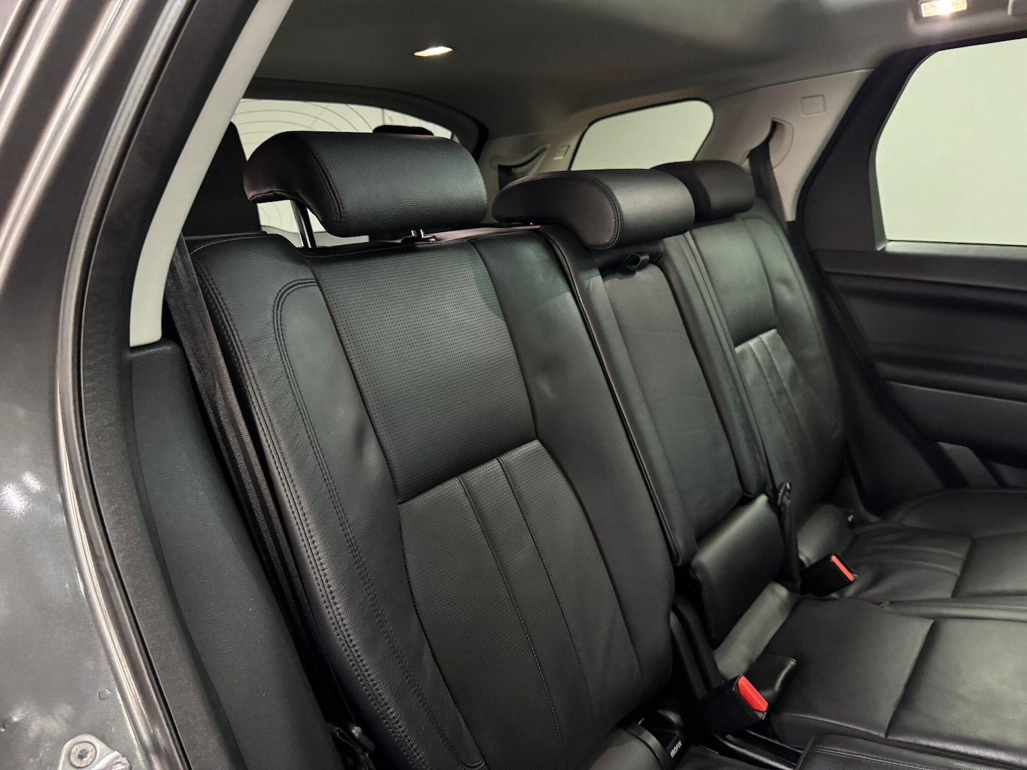 Used Land Rover Discovery Sport 2015 for sale - 75965256: Photo 31