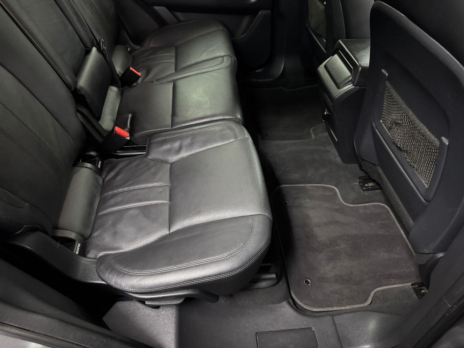 Used Land Rover Discovery Sport 2015 for sale - 75965256: Photo 32