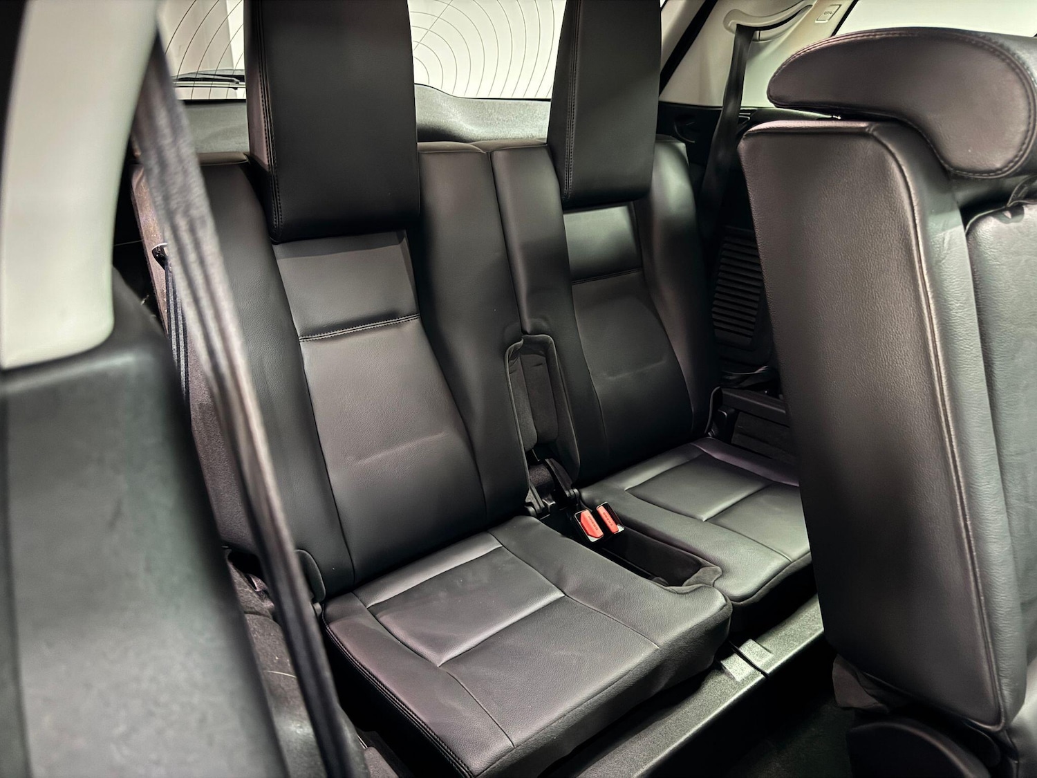 Used Land Rover Discovery Sport 2015 for sale - 75965256: Photo 35