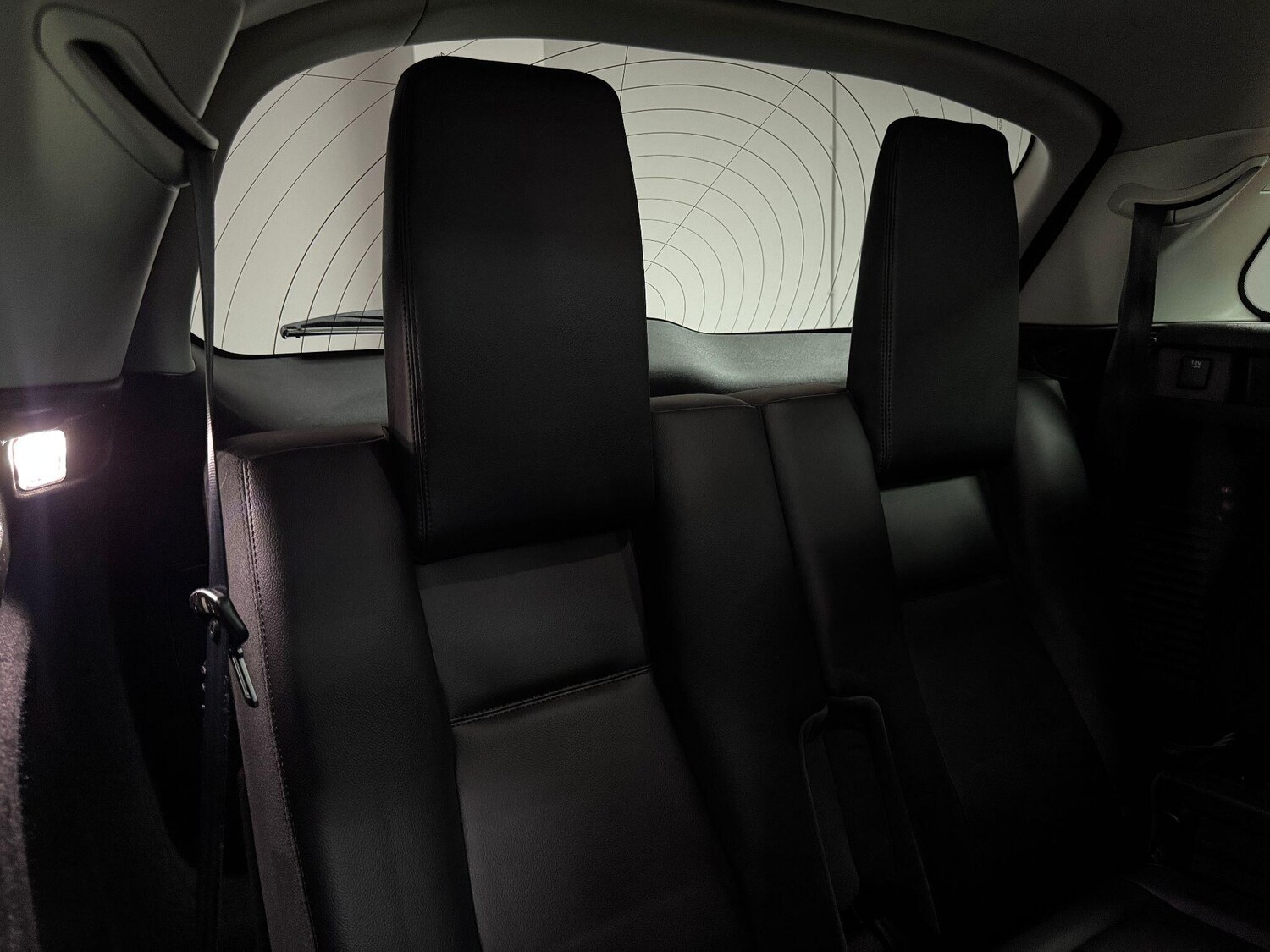 Used Land Rover Discovery Sport 2015 for sale - 75965256: Photo 36