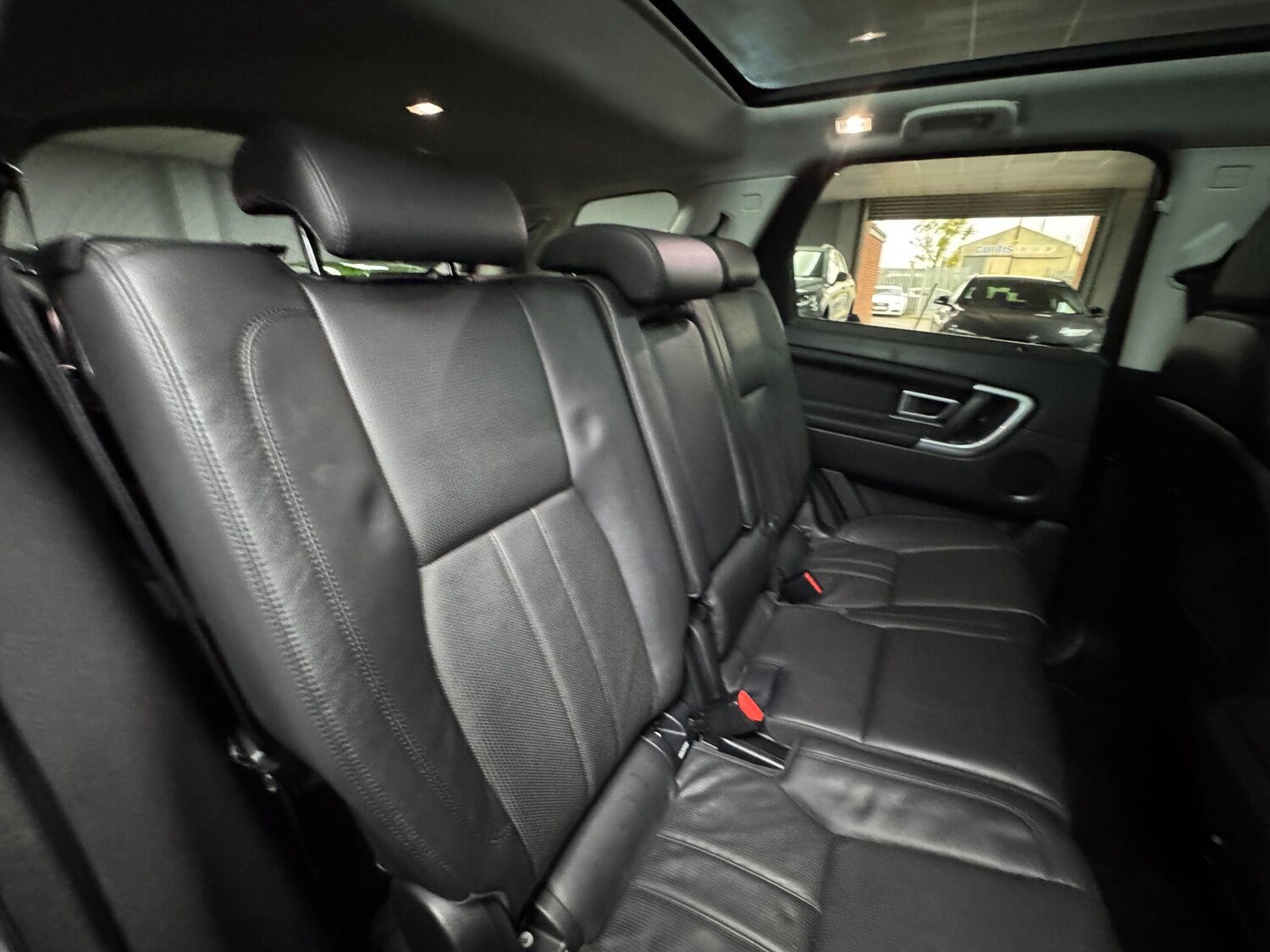 Used Land Rover Discovery Sport 2015 for sale - 75965256: Photo 39