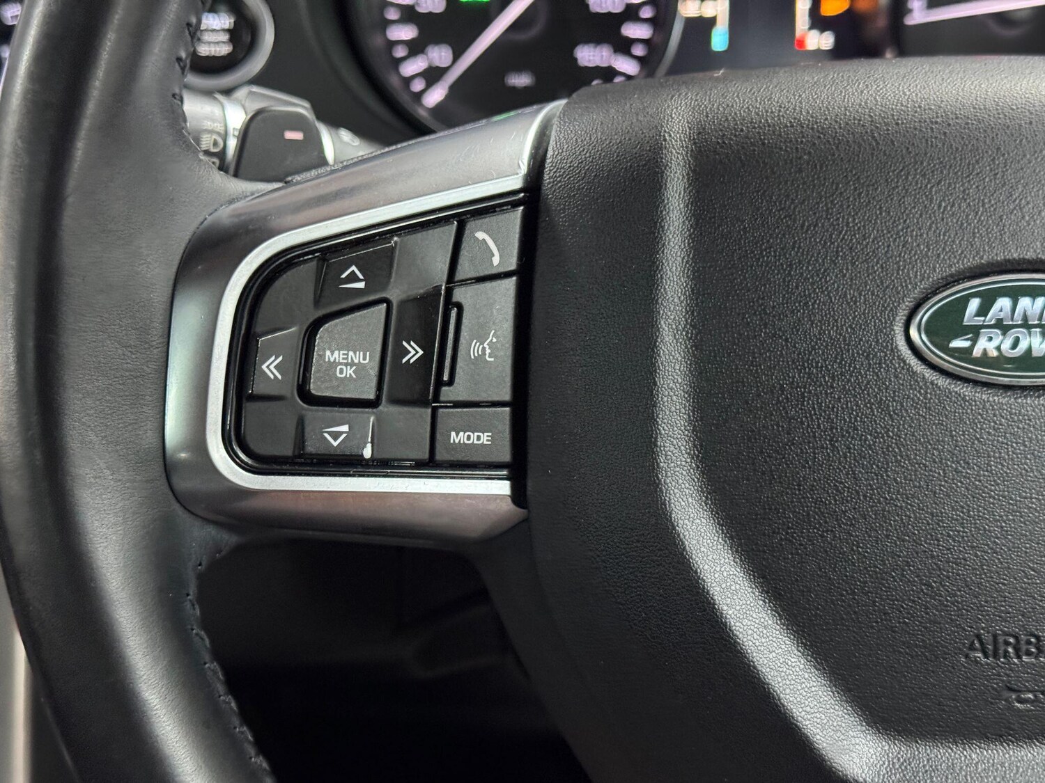 Used Land Rover Discovery Sport 2015 for sale - 75965256: Photo 49