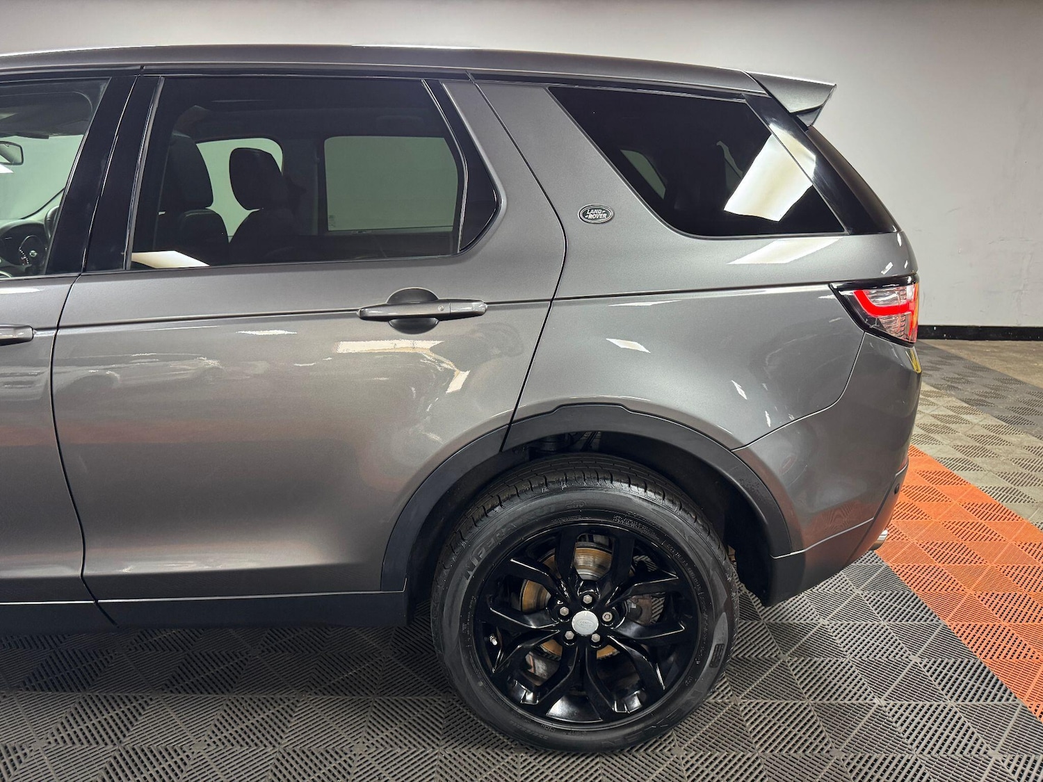 Used Land Rover Discovery Sport 2015 for sale - 75965256: Photo 61