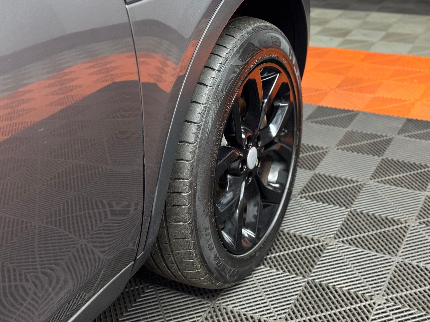 Used Land Rover Discovery Sport 2015 for sale - 75965256: Photo 62