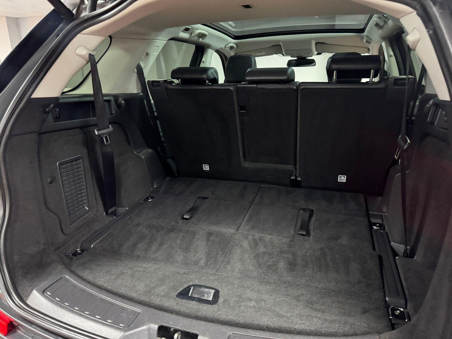 Used Land Rover Discovery Sport 2015 for sale - 75965256: Photo 78