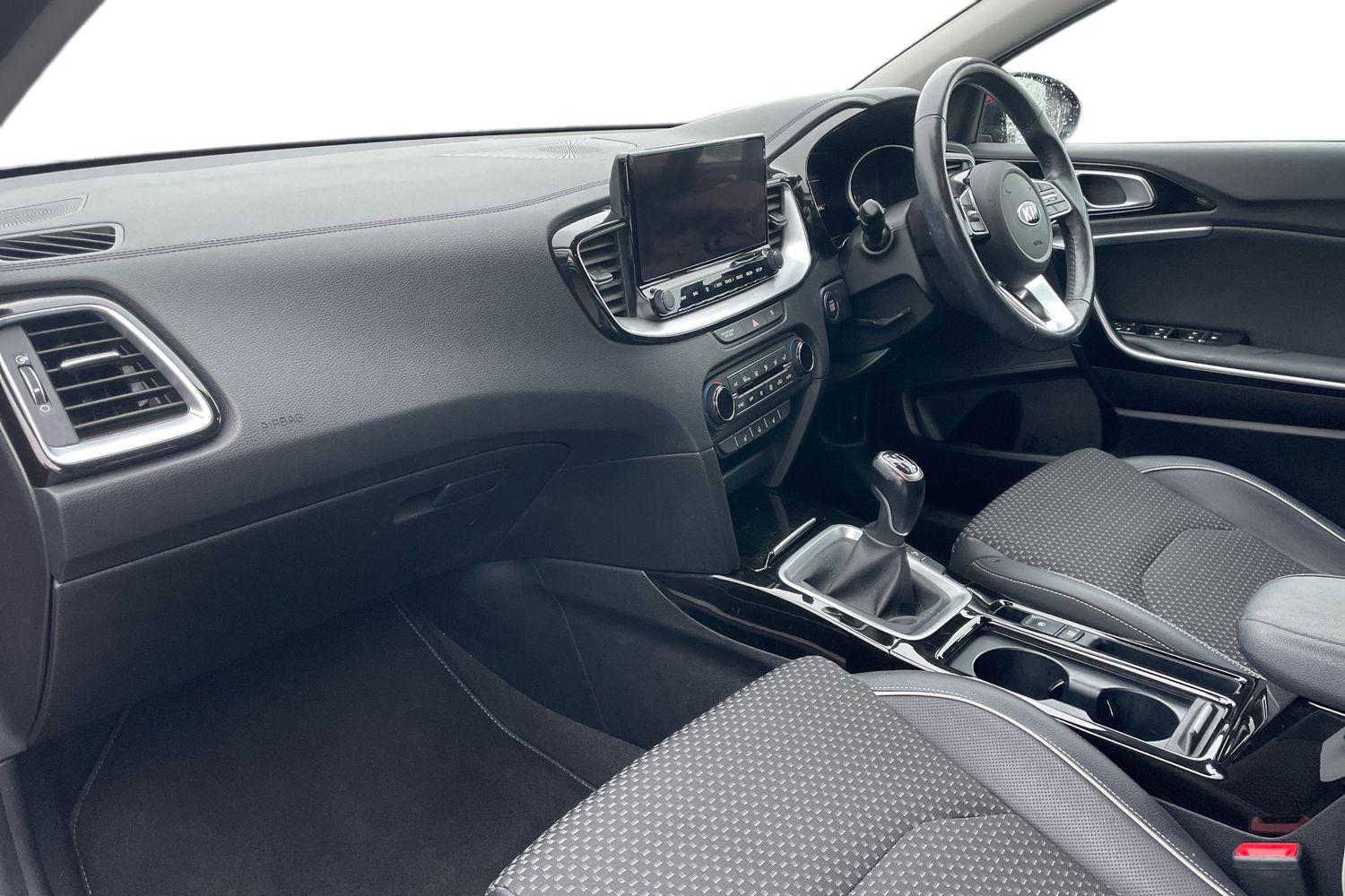 Used Kia XCeed 2020 for sale - 76894832: Photo 2