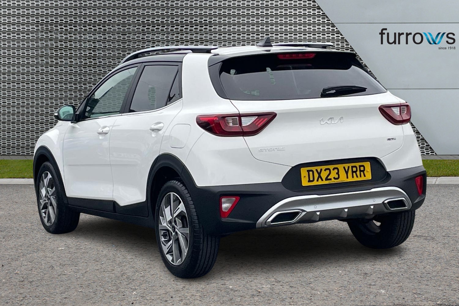 Used Kia Stonic 2023 for sale - 77210090: Photo 3