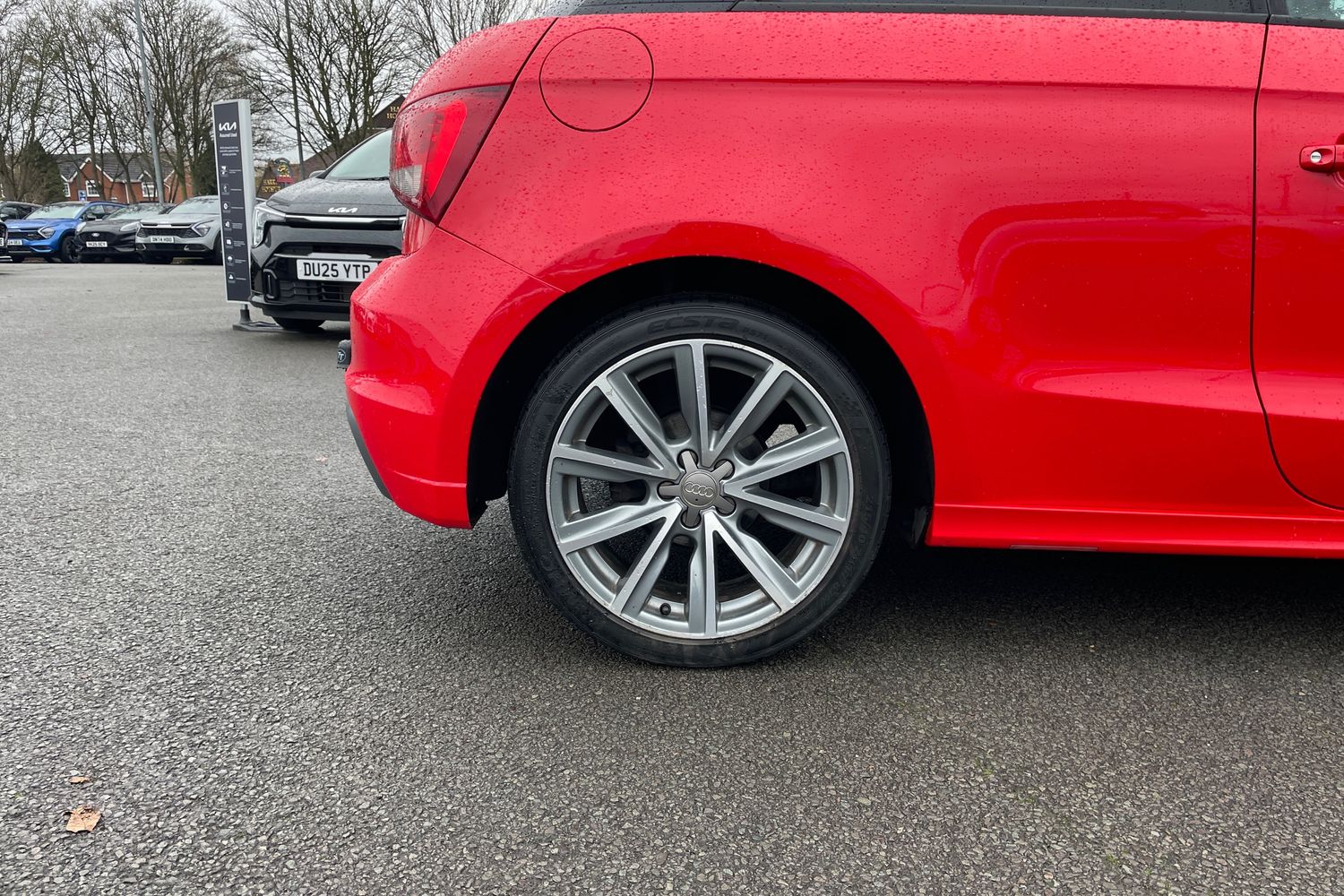 Used Audi A1 2015 for sale - 77031315: Photo 6