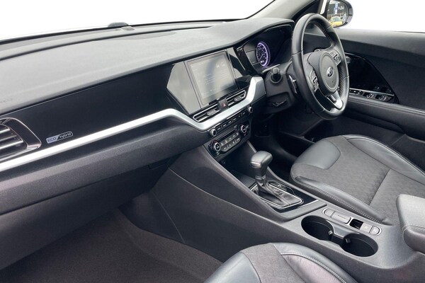 Used Kia Niro 2020 for sale - 76161193: Photo 2