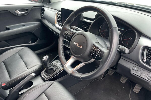 Used Kia Stonic 2024 for sale - 76254932: Photo 7