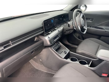 Used Hyundai KONA 2024 for sale - 76696495: Photo