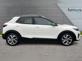 Used Kia Stonic 2023 for sale - 76195949: Photo