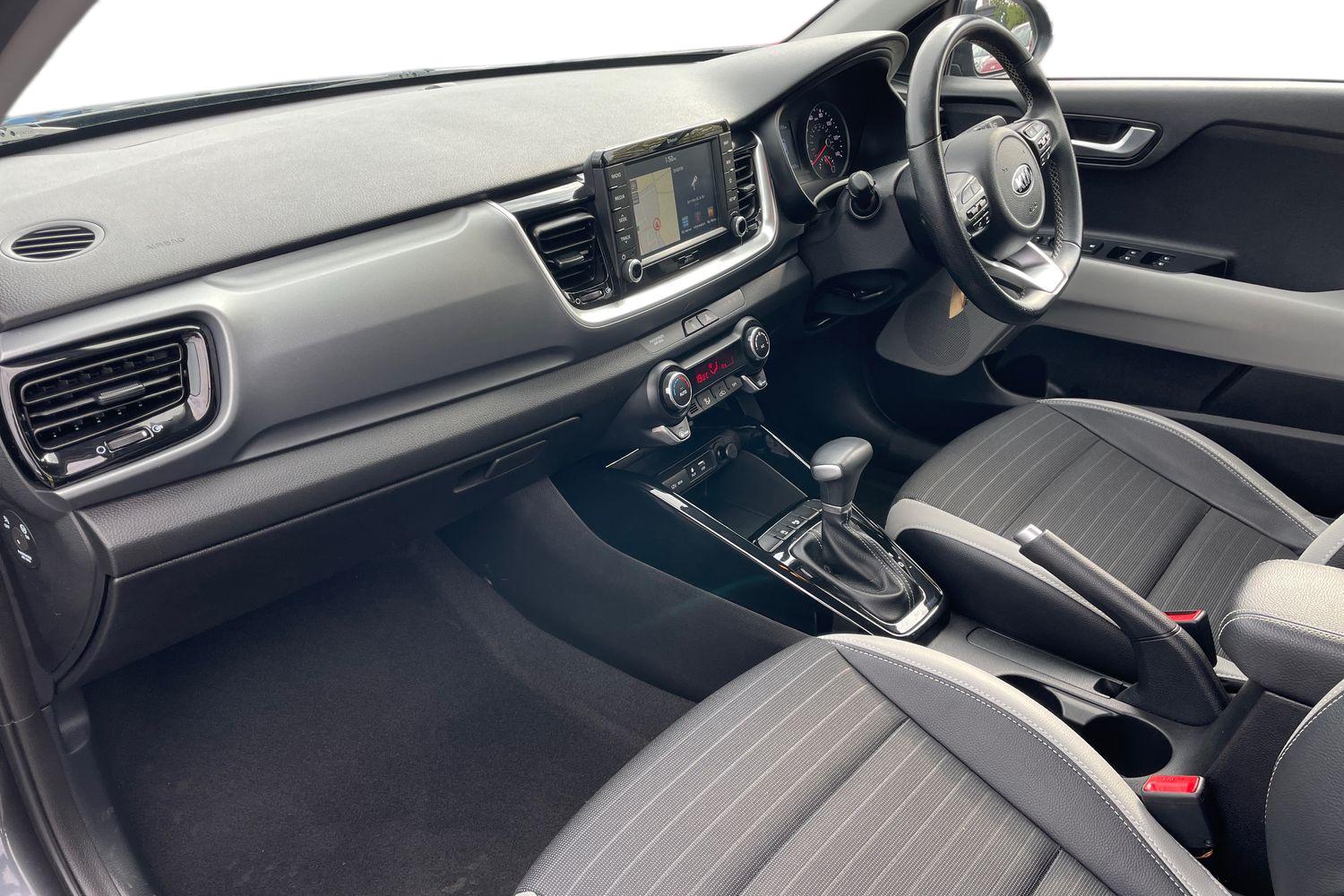 Used Kia Stonic 2019 for sale - 76055659: Photo 2