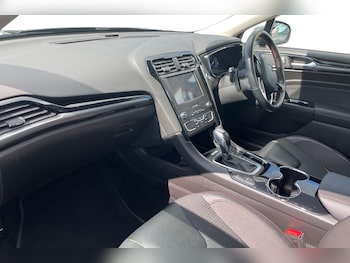 Used Ford Mondeo 2020 for sale - 75472008: Photo
