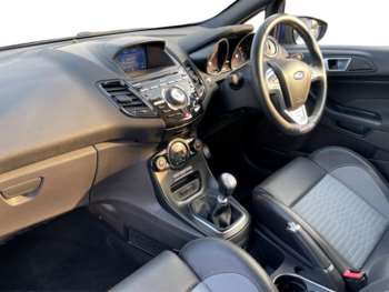 Used Ford Fiesta 2015 for sale - 74755494: Photo