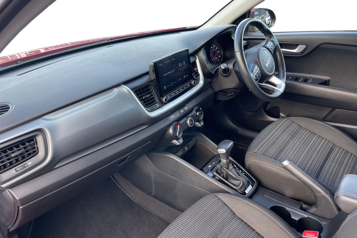 Used Kia Stonic 2022 for sale - 76738278: Photo 2