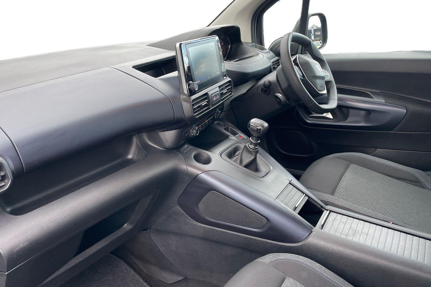 Used Peugeot Rifter 2021 for sale - 76328060: Photo 2